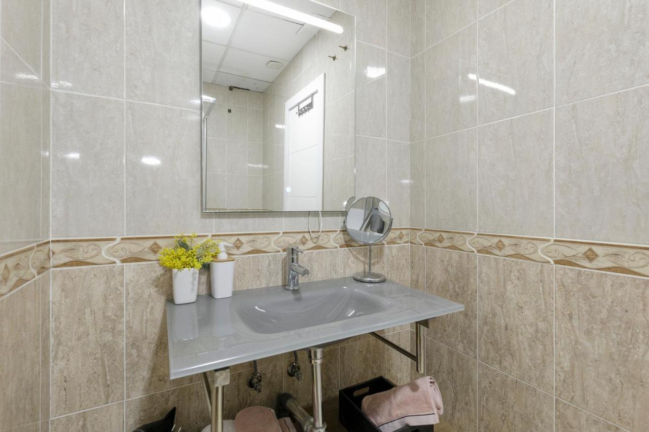Apartamento Alcaiceria Granada Apartment Bagian luar foto