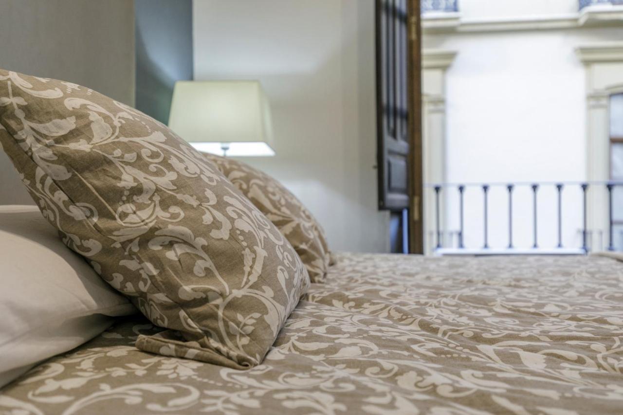 Apartamento Alcaiceria Granada Apartment Bagian luar foto