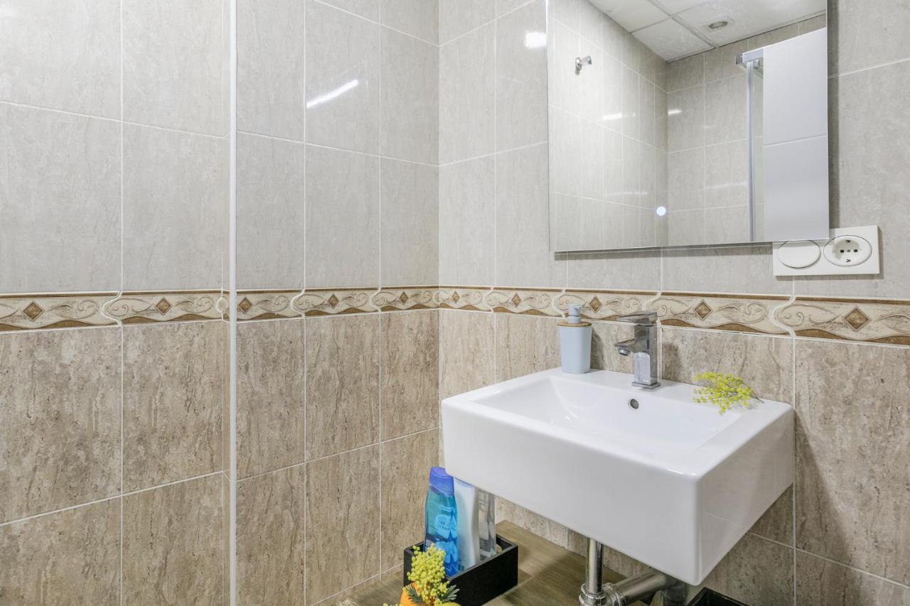 Apartamento Alcaiceria Granada Apartment Bagian luar foto